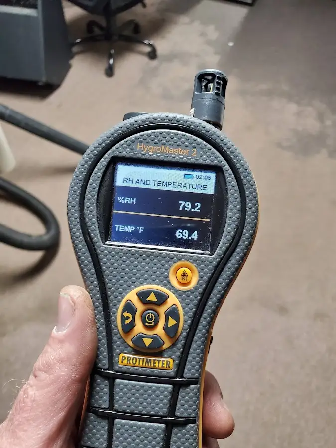 Moisture meter humidity assessment for Fire & Smoke Damage Restoration in Brazil